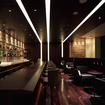 טוקיו Marunouchi Hotel מראה חיצוני תמונה Interior of a bar in Tokyo