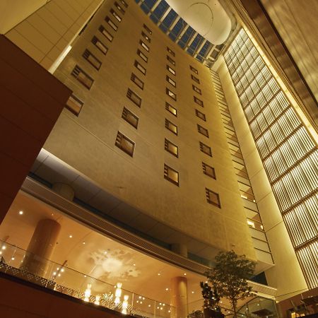 טוקיו Marunouchi Hotel מראה חיצוני תמונה The atrium