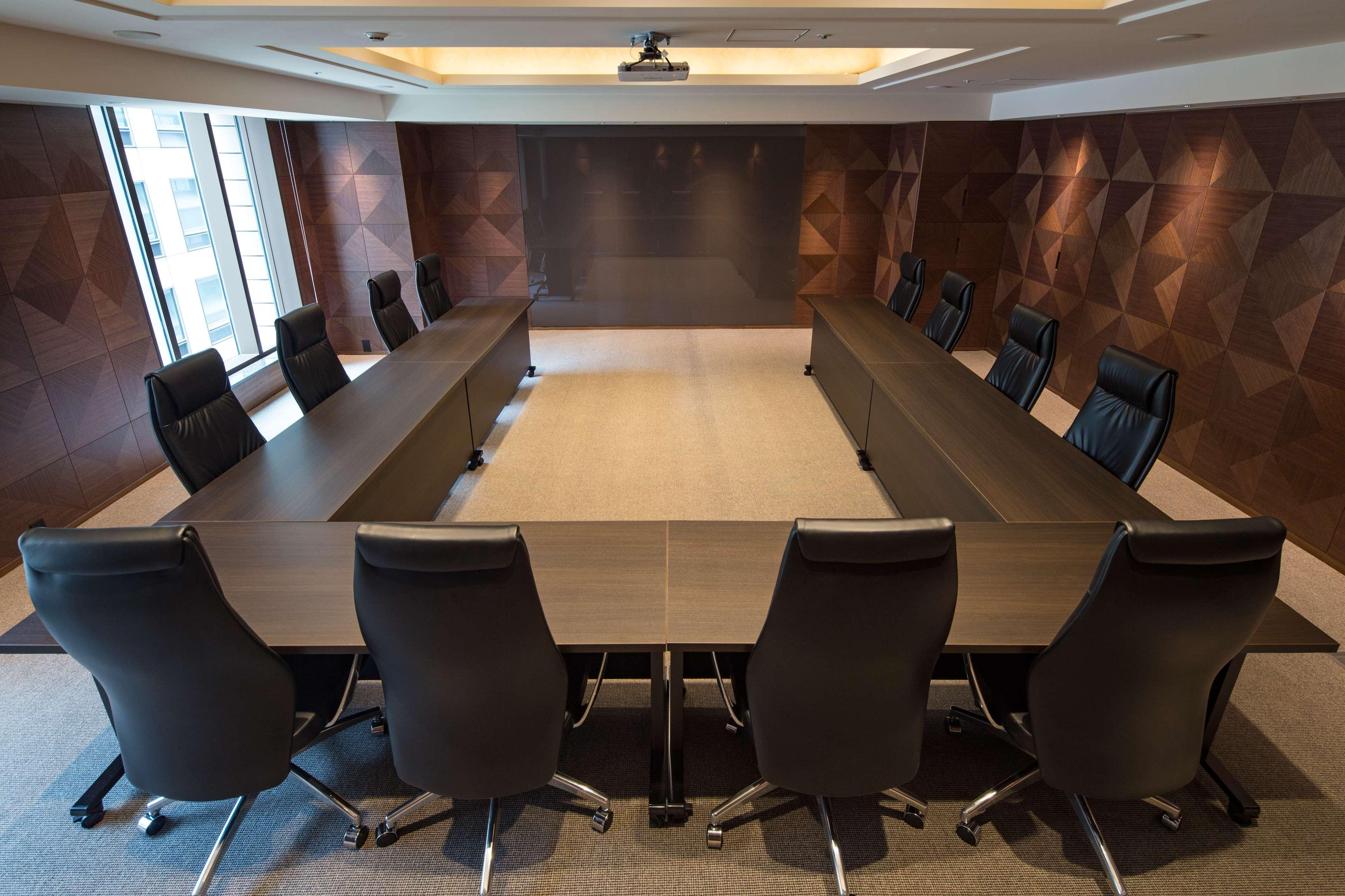 טוקיו Marunouchi Hotel מראה חיצוני תמונה The boardroom of the National Library of Singapore